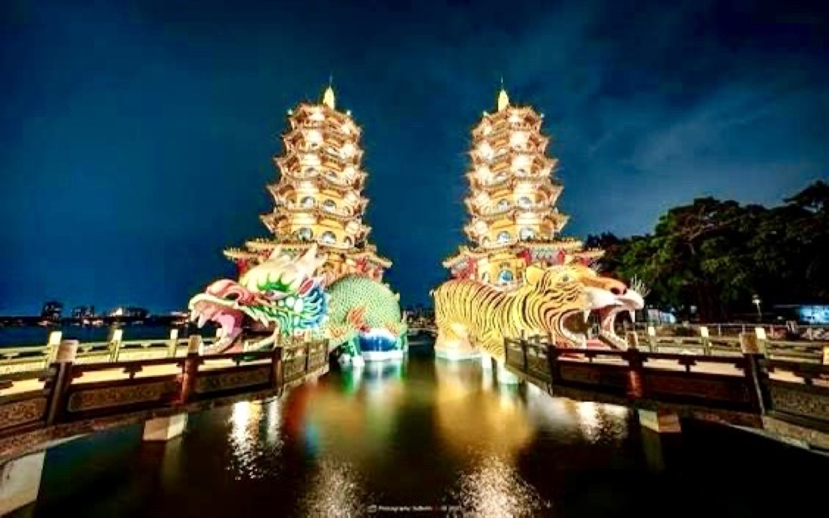 龍虎塔